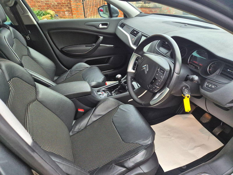 Citroen C5 2.0 BlueHDi Exclusive (Techno Pack) Tourer 5dr Diesel Manual Euro 6 (s/s) (150 ps) 5dr Manual 2026