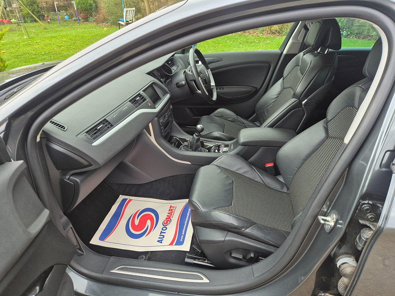 Citroen C5 2.0 BlueHDi Exclusive (Techno Pack) Tourer 5dr Diesel Manual Euro 6 (s/s) (150 ps) 5dr Manual 2026