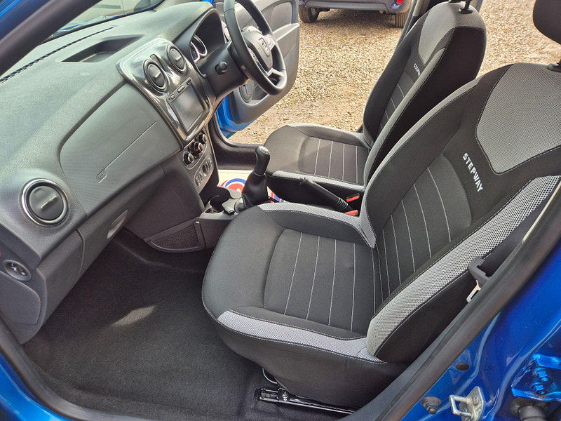 Dacia Sandero Stepway 0.9 TCe Laureate Euro 6 (s/s) 5dr 5dr Manual 2025