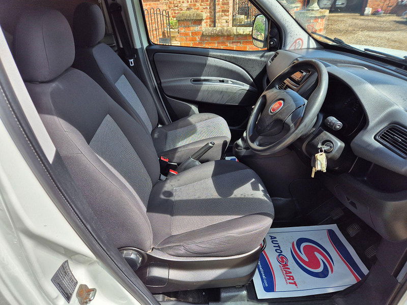 Fiat Doblo 1.3 JTD MultiJet 16v L1 H1 4dr 4dr Manual 2025