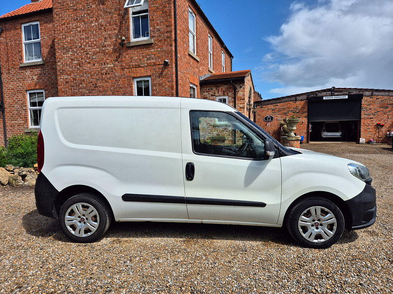 Fiat Doblo 1.3 JTD MultiJet 16v L1 H1 4dr 4dr Manual 2025