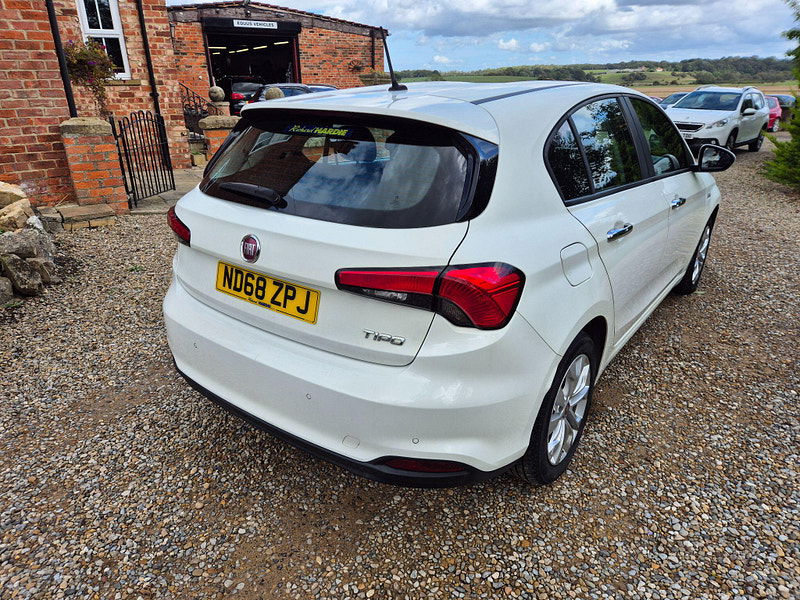 Fiat Tipo 1.4 T-Jet Easy Plus Euro 6 (s/s) 5dr 5dr Manual 2025