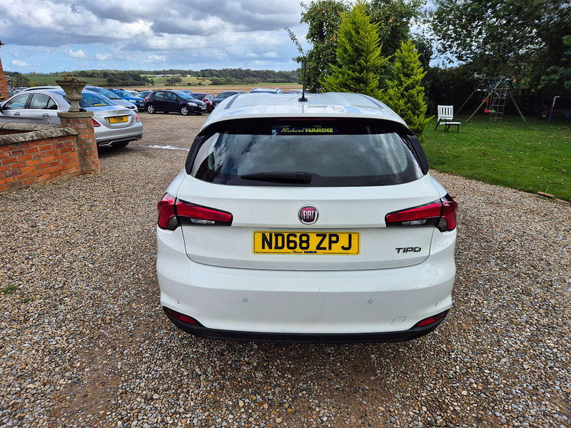 Fiat Tipo 1.4 T-Jet Easy Plus Euro 6 (s/s) 5dr 5dr Manual 2025