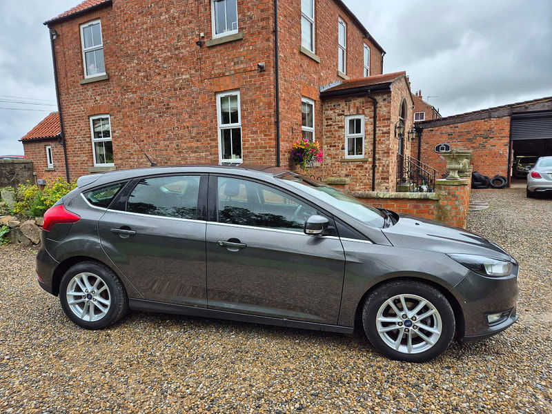 Ford Focus 1.0T EcoBoost Zetec Euro 6 (s/s) 5dr 5dr Manual 2024