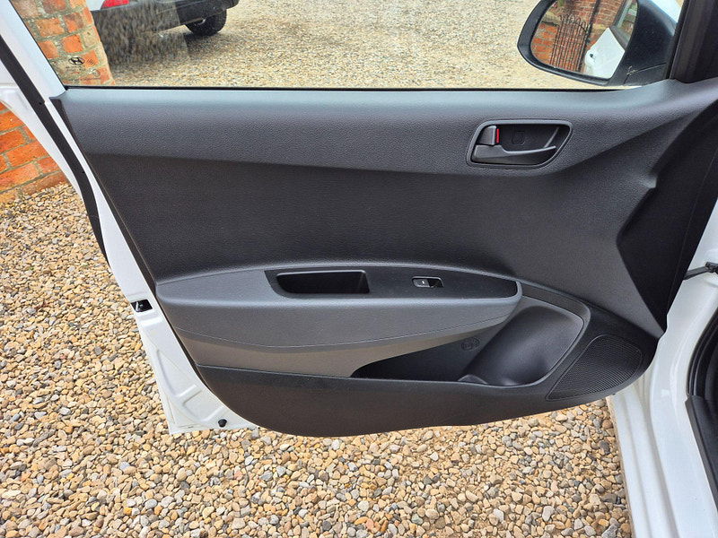 Hyundai I10 1.2 SE Auto Euro 6 5dr 5dr Automatic 2025