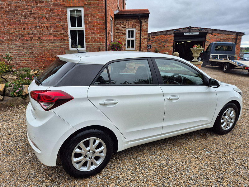 Hyundai I20 1.2 SE Euro 6 5dr 5dr Manual 2025