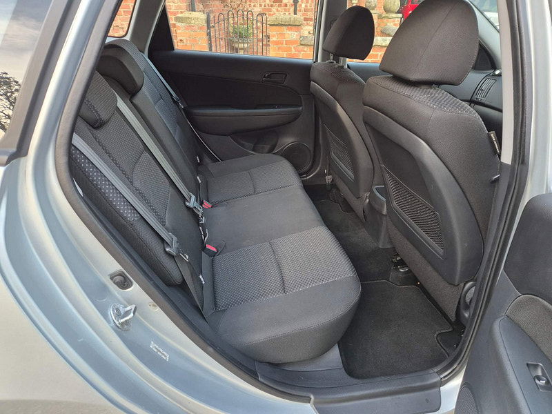 Hyundai I30 1.6 CRDi Comfort Euro 4 5dr 5dr Manual 2025