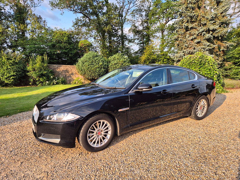Jaguar XF 2.2d SE Business Auto Euro 5 (s/s) 4dr 4dr Automatic 2025