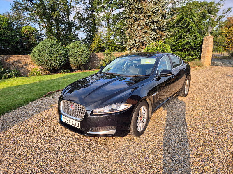 Jaguar XF 2.2d SE Business Auto Euro 5 (s/s) 4dr 4dr Automatic 2025