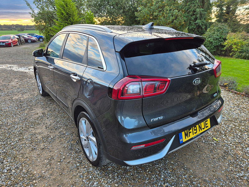 Kia Niro 1.6h GDi 4 DCT Euro 6 (s/s) 5dr ( 16in Alloy) 5dr Automatic 2025