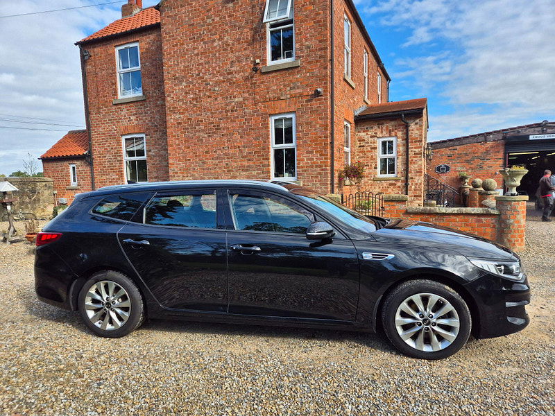 Kia Optima 1.7 CRDi 2 Sportswagon Euro 6 (s/s) 5dr 5dr Manual 2025