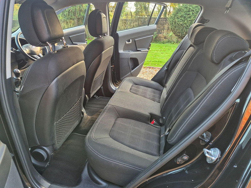 Kia Sportage 1.6 GDi 1 2WD Euro 5 5dr 5dr Manual 2025