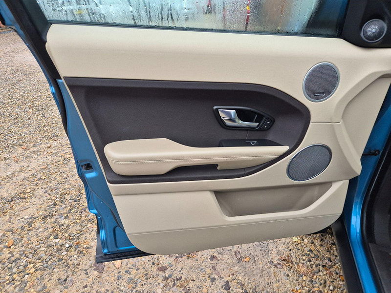 Land Rover Range Rover Evoque 2.2 SD4 Pure Auto 4WD Euro 5 5dr 5dr Automatic 2025