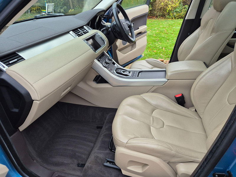 Land Rover Range Rover Evoque 2.2 SD4 Pure Auto 4WD Euro 5 5dr 5dr Automatic 2025