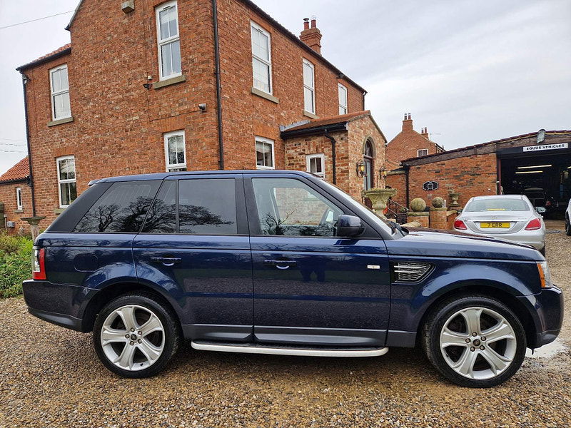 Land Rover Range Rover Sport 3.0 SDV6 HSE BLACK 5d 255 BHP 5dr Automatic 2024