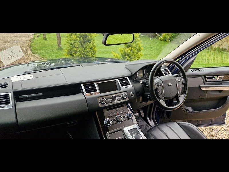 Land Rover Range Rover Sport 3.0 SDV6 HSE BLACK 5d 255 BHP 5dr Automatic 2024