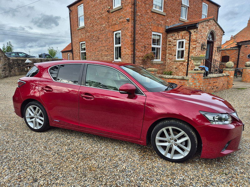 Lexus CT 1.8 200h Advance CVT Euro 6 (s/s) 5dr 5dr Automatic 2025