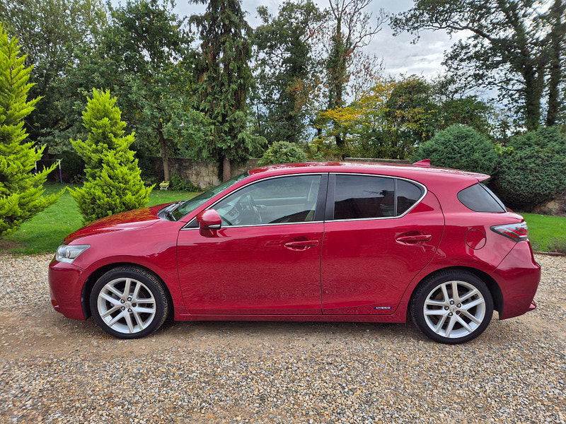 Lexus CT 1.8 200h Advance CVT Euro 6 (s/s) 5dr 5dr Automatic 2025