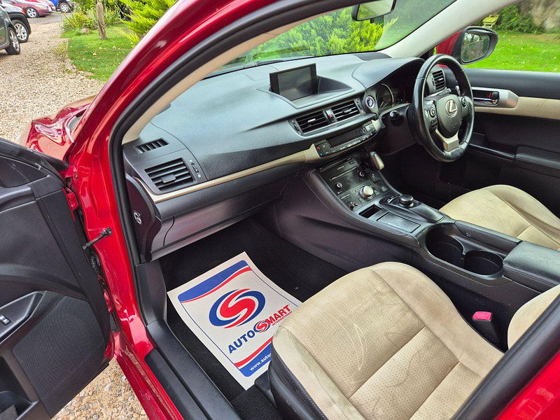 Lexus CT 1.8 200h Advance CVT Euro 6 (s/s) 5dr 5dr Automatic 2025