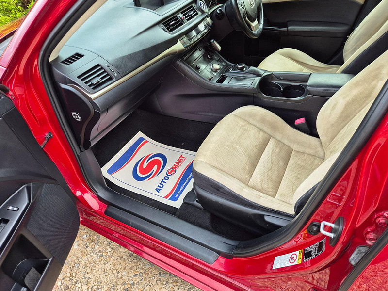 Lexus CT 1.8 200h Advance CVT Euro 6 (s/s) 5dr 5dr Automatic 2025