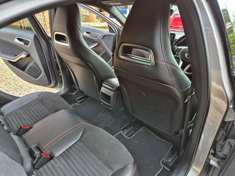Mercedes-Benz A Class 1.5 A180 CDI AMG Sport Euro 5 (s/s) 5dr 5dr Manual 2026