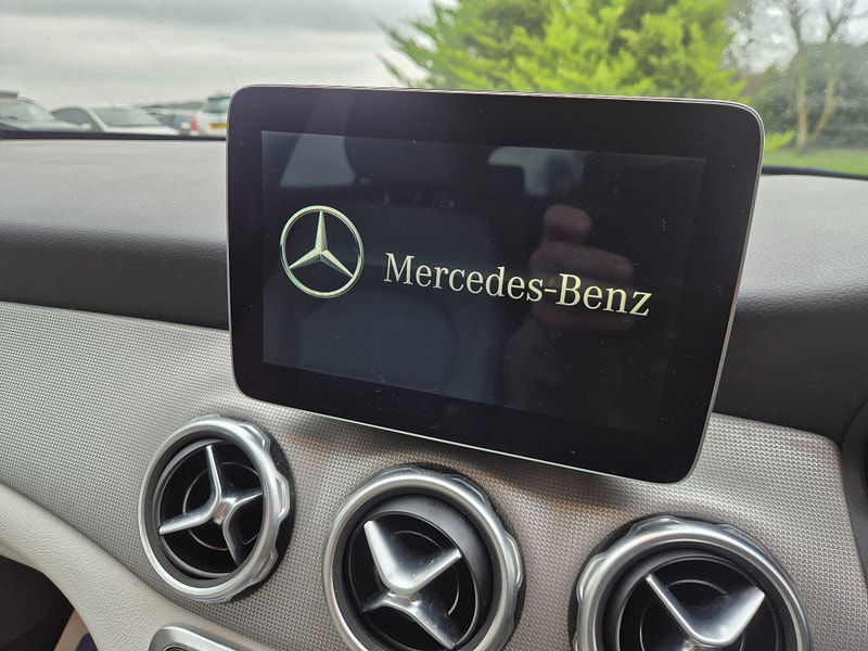 Mercedes-Benz GLA 2.1 GLA200d Sport Euro 6 (s/s) 5dr 5dr Manual 2026