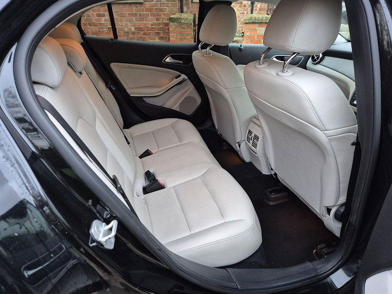 Mercedes-Benz GLA 2.1 GLA200d Sport Euro 6 (s/s) 5dr 5dr Manual 2026