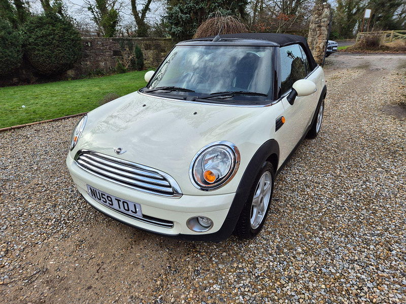 MINI Convertible 1.6 Cooper Euro 4 2dr 2dr Manual 2025