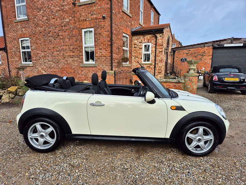 MINI Convertible 1.6 Cooper Euro 4 2dr 2dr Manual 2025