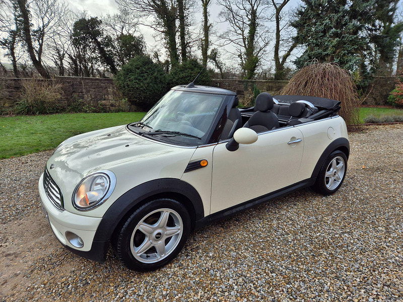 MINI Convertible 1.6 Cooper Euro 4 2dr 2dr Manual 2025