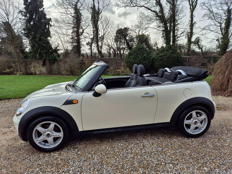 MINI Convertible 1.6 Cooper Euro 4 2dr 2dr Manual 2025