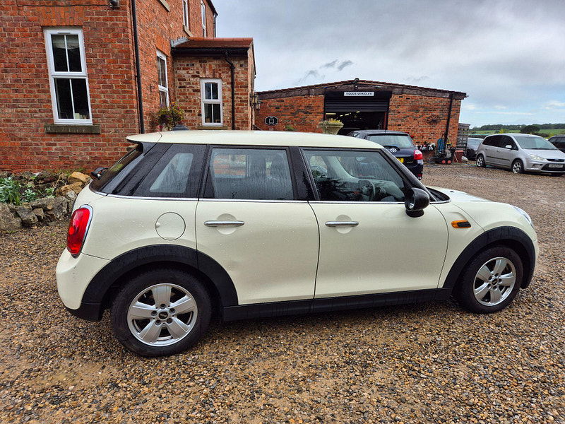MINI Hatch 1.2 One Euro 6 (s/s) 5dr 5dr Manual 2025