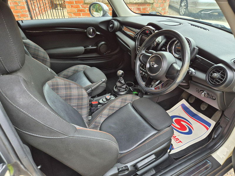 MINI Hatch 1.5 Cooper D Seven Euro 6 (s/s) 3dr 3dr Manual 2025
