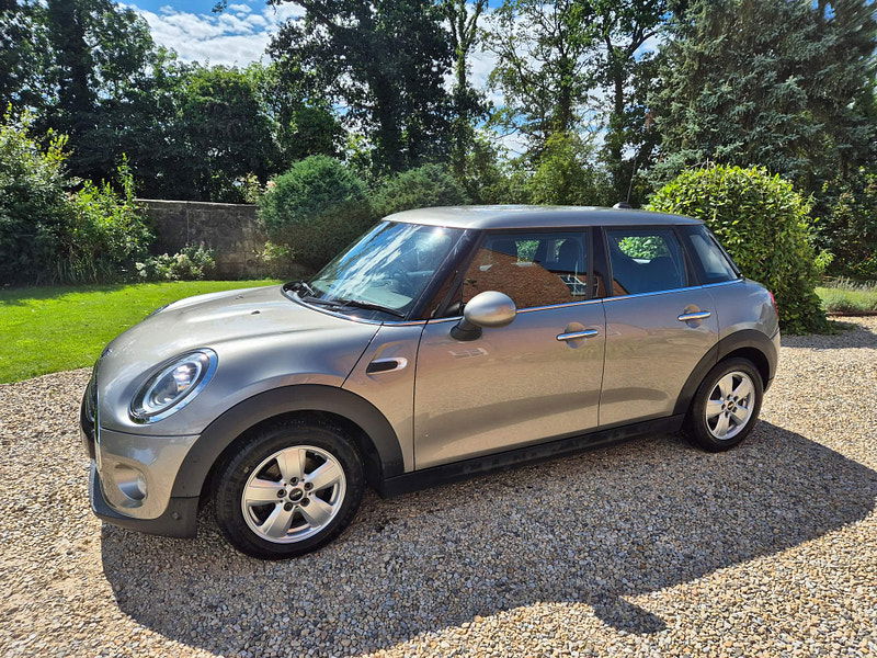 MINI Hatch 1.5 Cooper D Steptronic Euro 6 (s/s) 5dr 5dr Automatic 2025