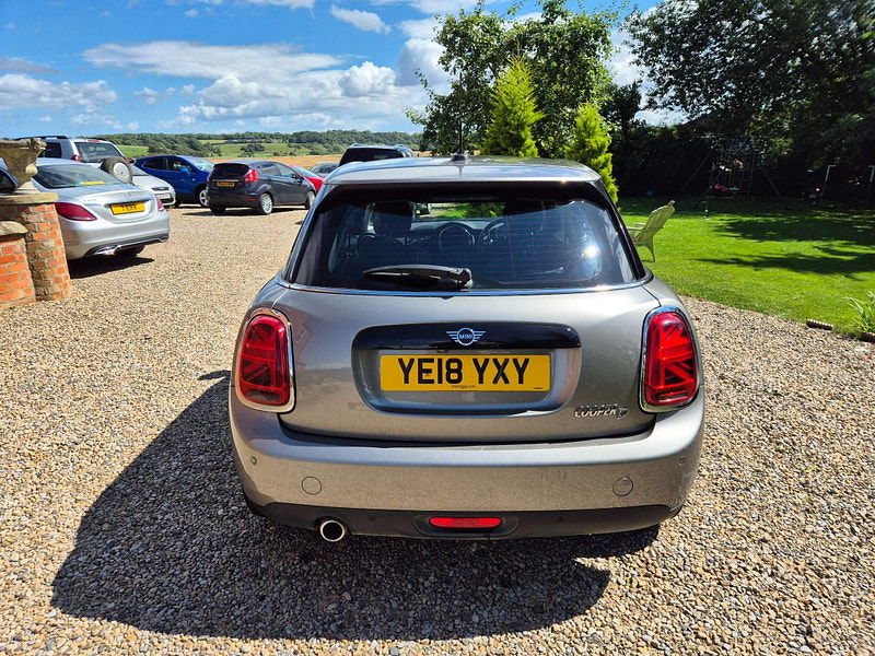 MINI Hatch 1.5 Cooper D Steptronic Euro 6 (s/s) 5dr 5dr Automatic 2025