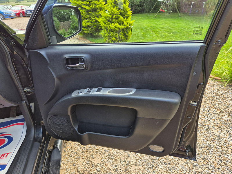 Mitsubishi L200 2.5 DI-D Challenger 4WD Euro 5 4dr (LB) 4dr Manual 2025