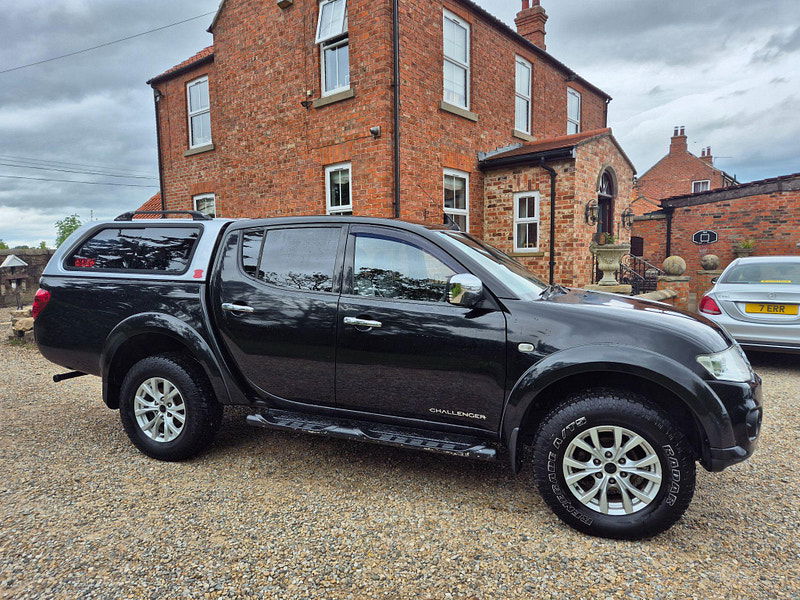 Mitsubishi L200 2.5 DI-D Challenger 4WD Euro 5 4dr (LB) 4dr Manual 2025