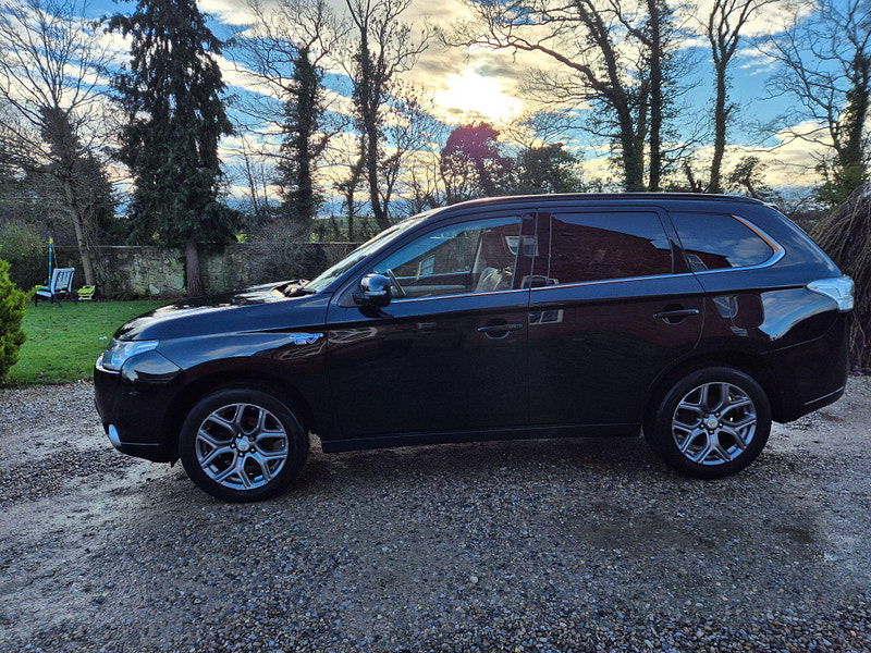 Mitsubishi Outlander 2.0h 12kWh GX4h CVT 4WD Euro 5 (s/s) 5dr 5dr Automatic 2026