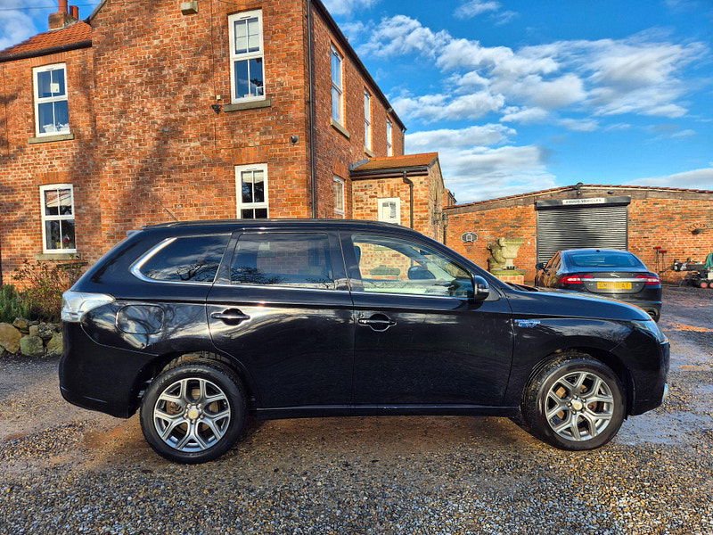 Mitsubishi Outlander 2.0h 12kWh GX4h CVT 4WD Euro 5 (s/s) 5dr 5dr Automatic 2026