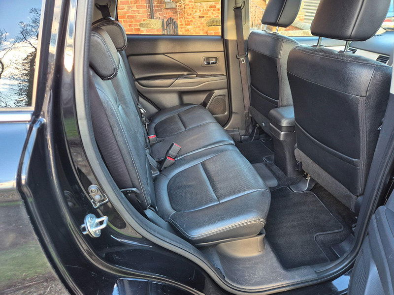 Mitsubishi Outlander 2.0h 12kWh GX4h CVT 4WD Euro 5 (s/s) 5dr 5dr Automatic 2026