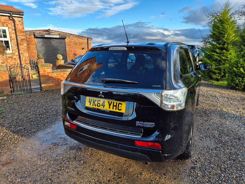 Mitsubishi Outlander 2.0h 12kWh GX4h CVT 4WD Euro 5 (s/s) 5dr 5dr Automatic 2026