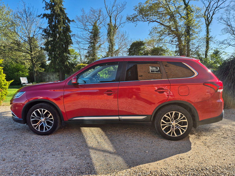 Mitsubishi Outlander 2.2 DI-D 4 Auto 4WD Euro 6 5dr 5dr Automatic 2026