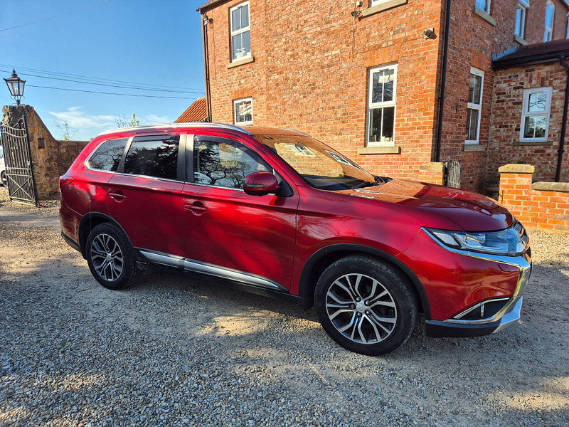 Mitsubishi Outlander 2.2 DI-D 4 Auto 4WD Euro 6 5dr 5dr Automatic 2026