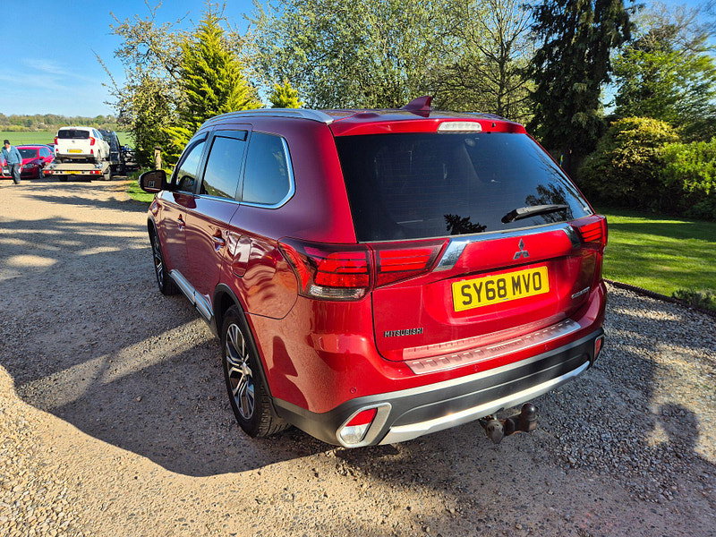 Mitsubishi Outlander 2.2 DI-D 4 Auto 4WD Euro 6 5dr 5dr Automatic 2026