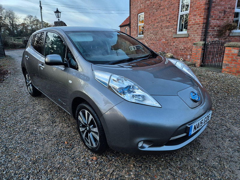 Nissan Leaf 24kWh Tekna Auto 5dr 5dr Automatic 2025