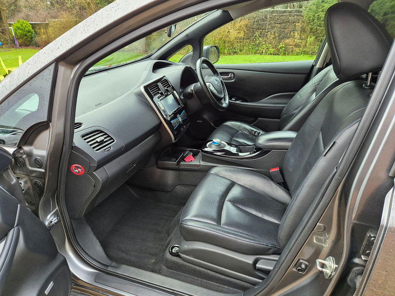 Nissan Leaf 24kWh Tekna Auto 5dr 5dr Automatic 2025