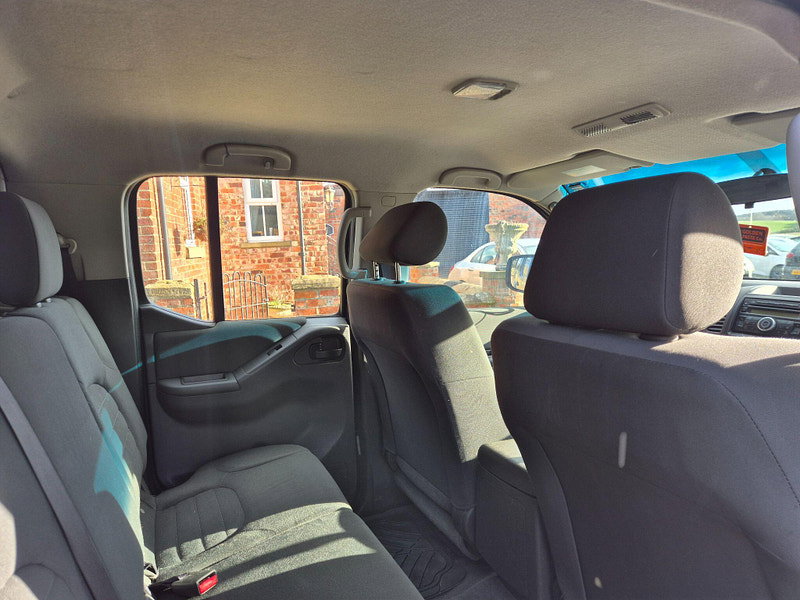 Nissan Navara 2.5 dCi Visia 4WD Euro 5 4dr 4dr Manual 2026