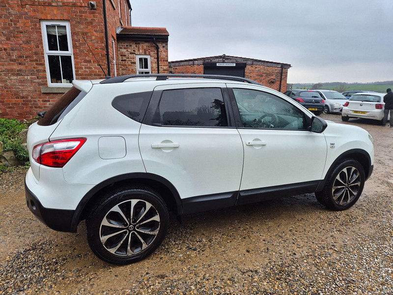 Nissan Qashqai 1.6 360 2WD Euro 5 5dr 5dr Manual 2026