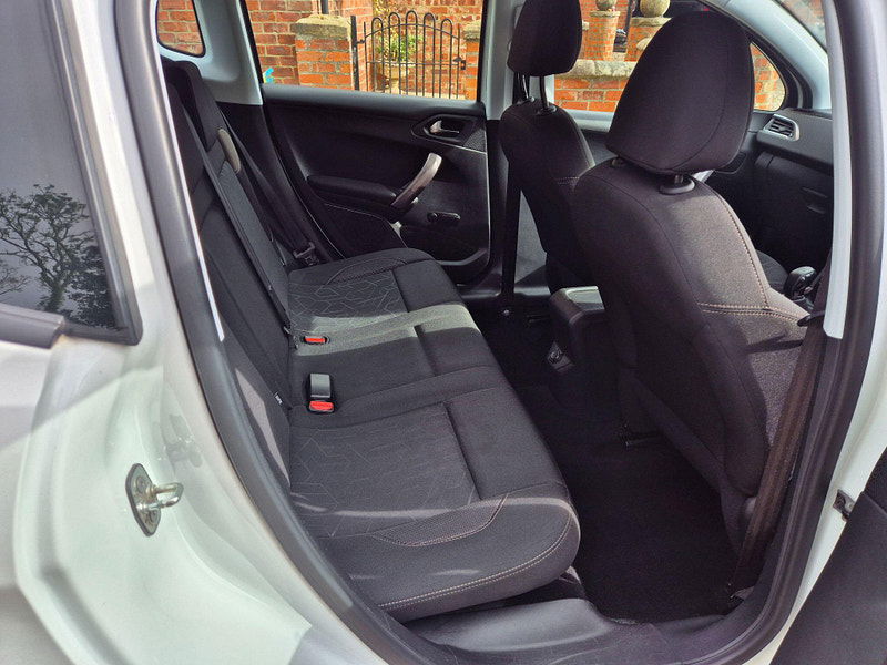 Peugeot 2008 1.6 BlueHDi Active Euro 6 (s/s) 5dr 5dr Manual 2025