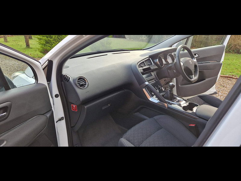 Peugeot 3008 1.6 HDi Active SUV 5dr Diesel Manual Euro 5 (115 ps) 5dr Manual 2025